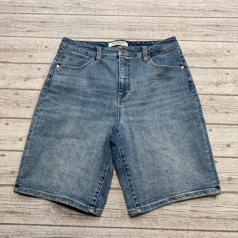 Liverpool Shorts Women's 12/31 Blue Denim Bermuda Stretch High Rise Medium Wash
